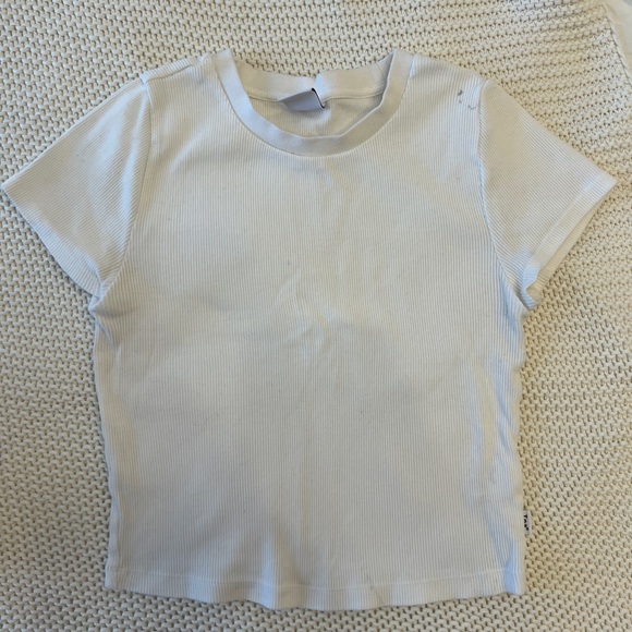 TNA Tops - TNA White Ribbed Short Sleeve Tee